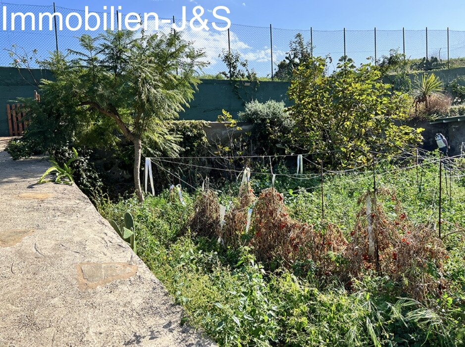 Acogedora casa con preciosas vistas al mar en una parcela de 7000 m².