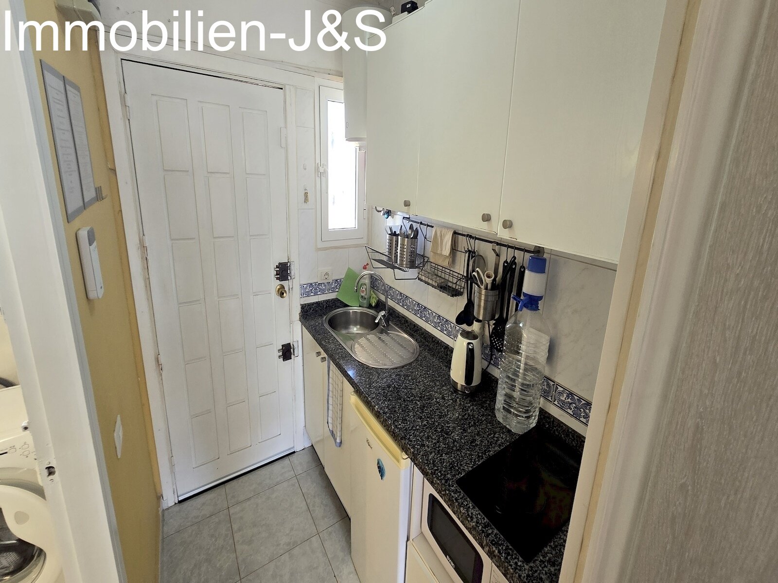 Acogedor estudio en venta en Los Cristianos, Complejo Torres del Sol