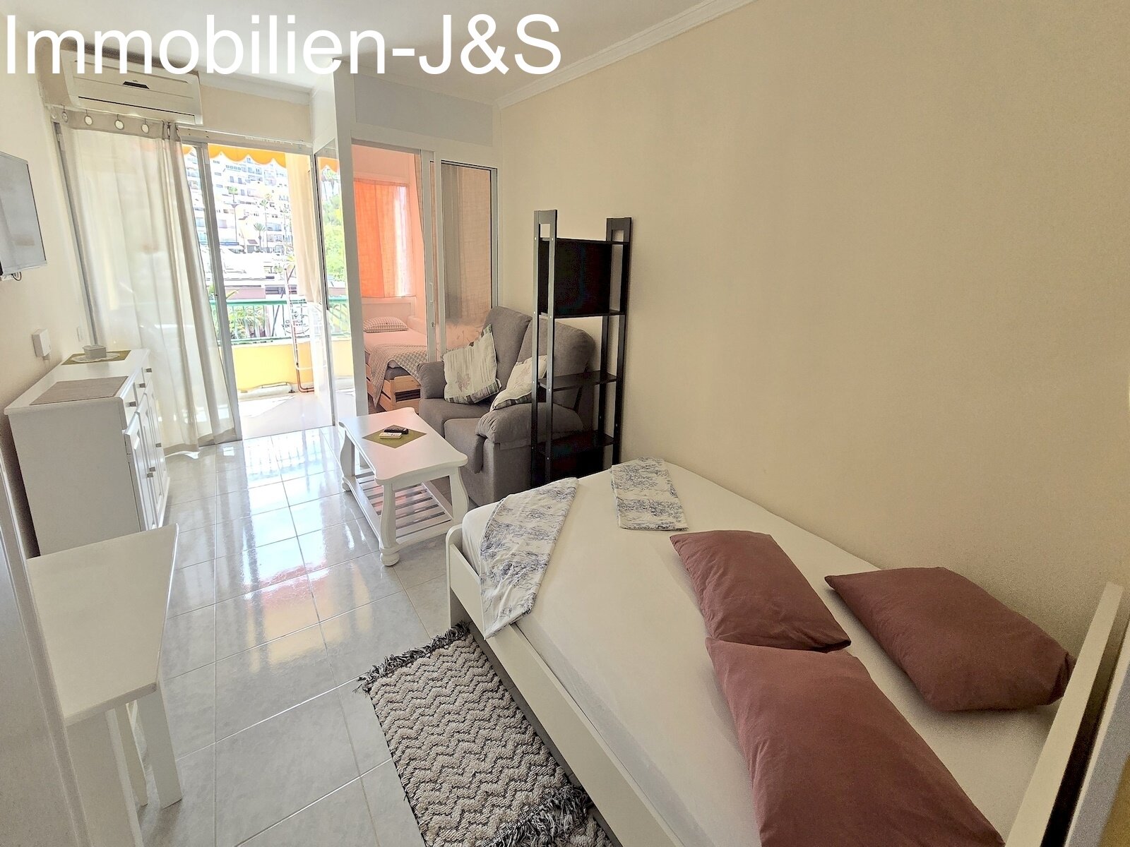 Acogedor estudio en venta en Los Cristianos, Complejo Torres del Sol