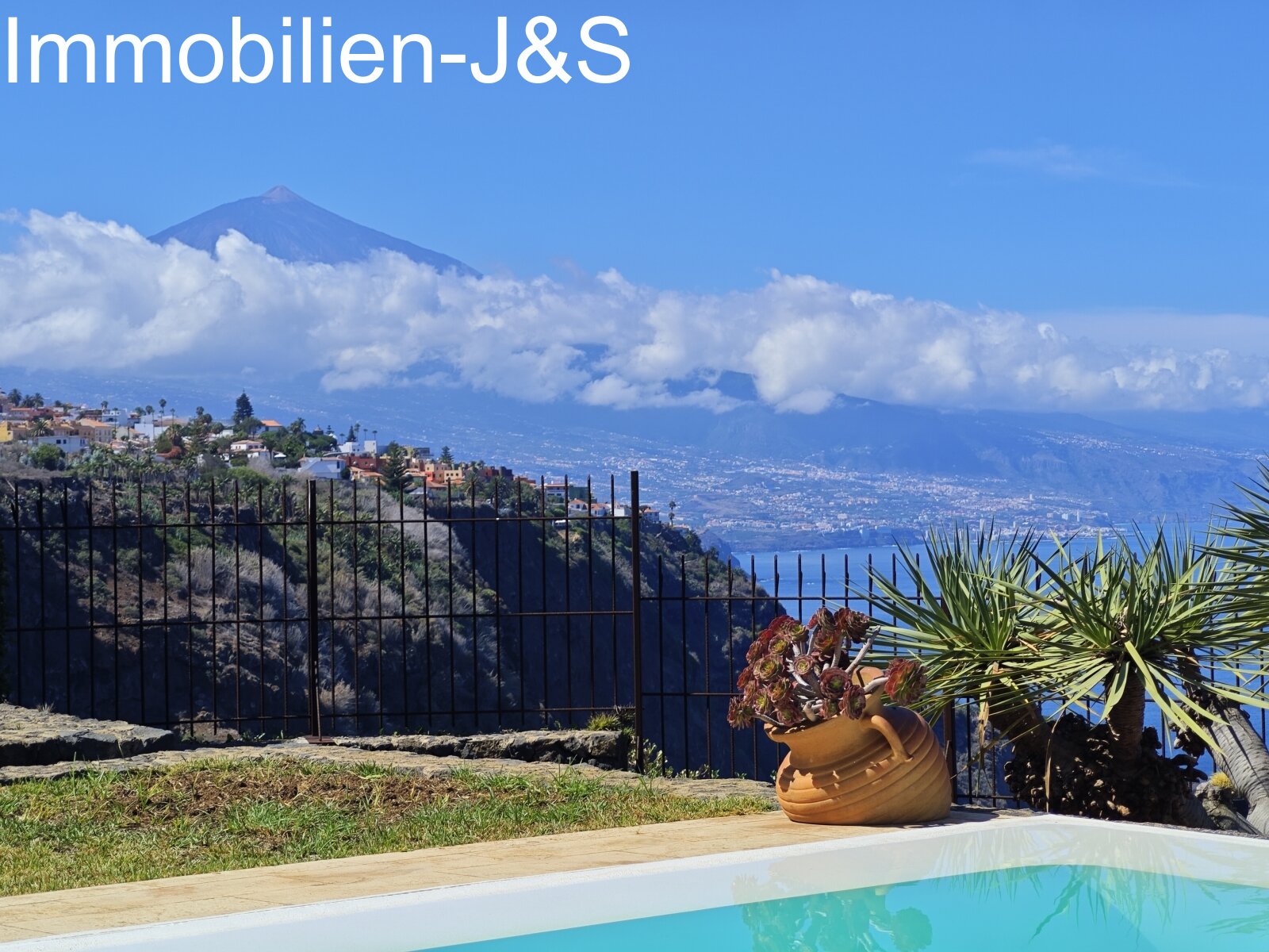 Espectacular villa en una ubicación privilegiada en el soleado «Jardín del Sol».