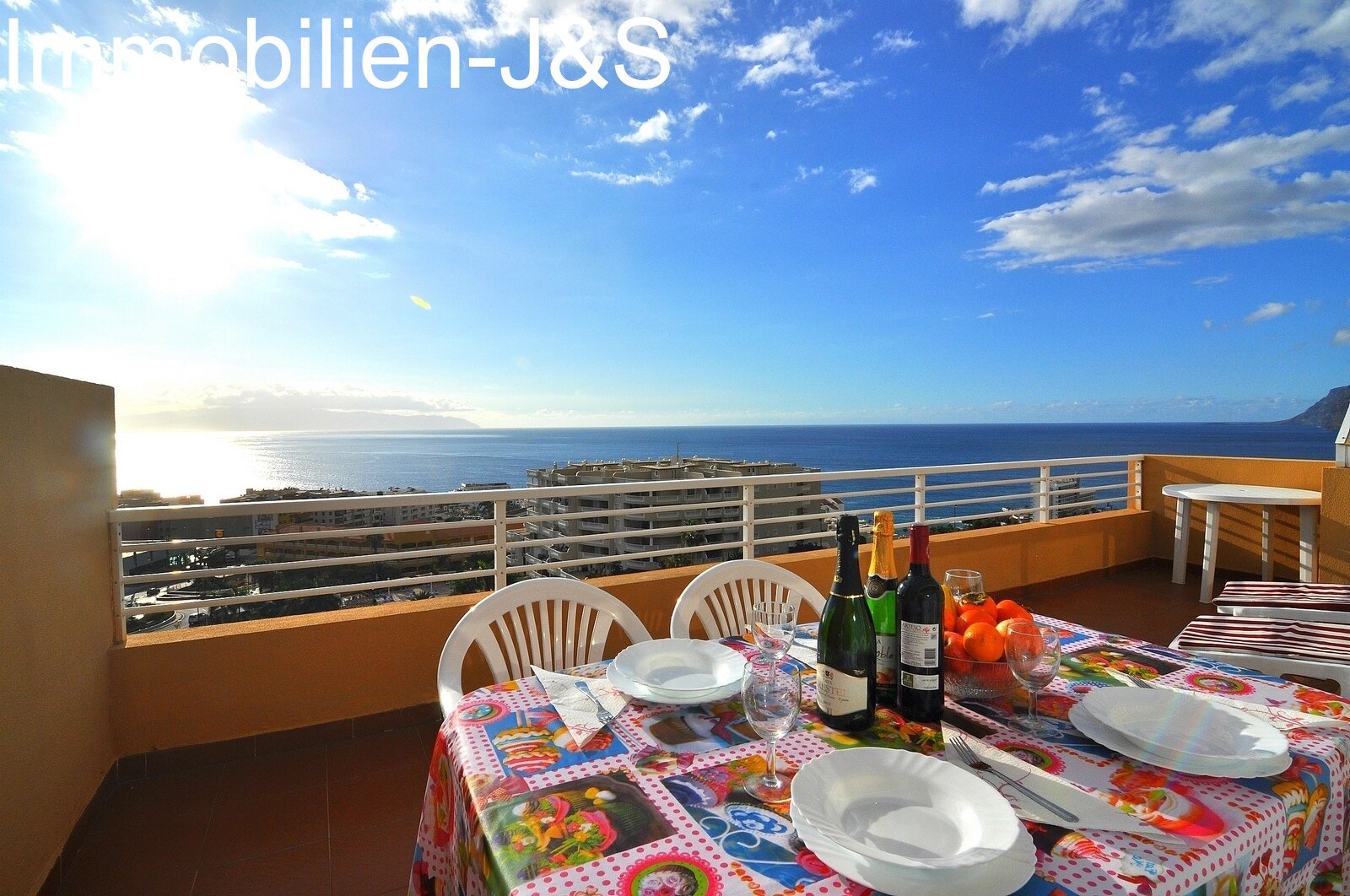 Precioso piso con gran terraza en Edficio Eva en Los Gigantes