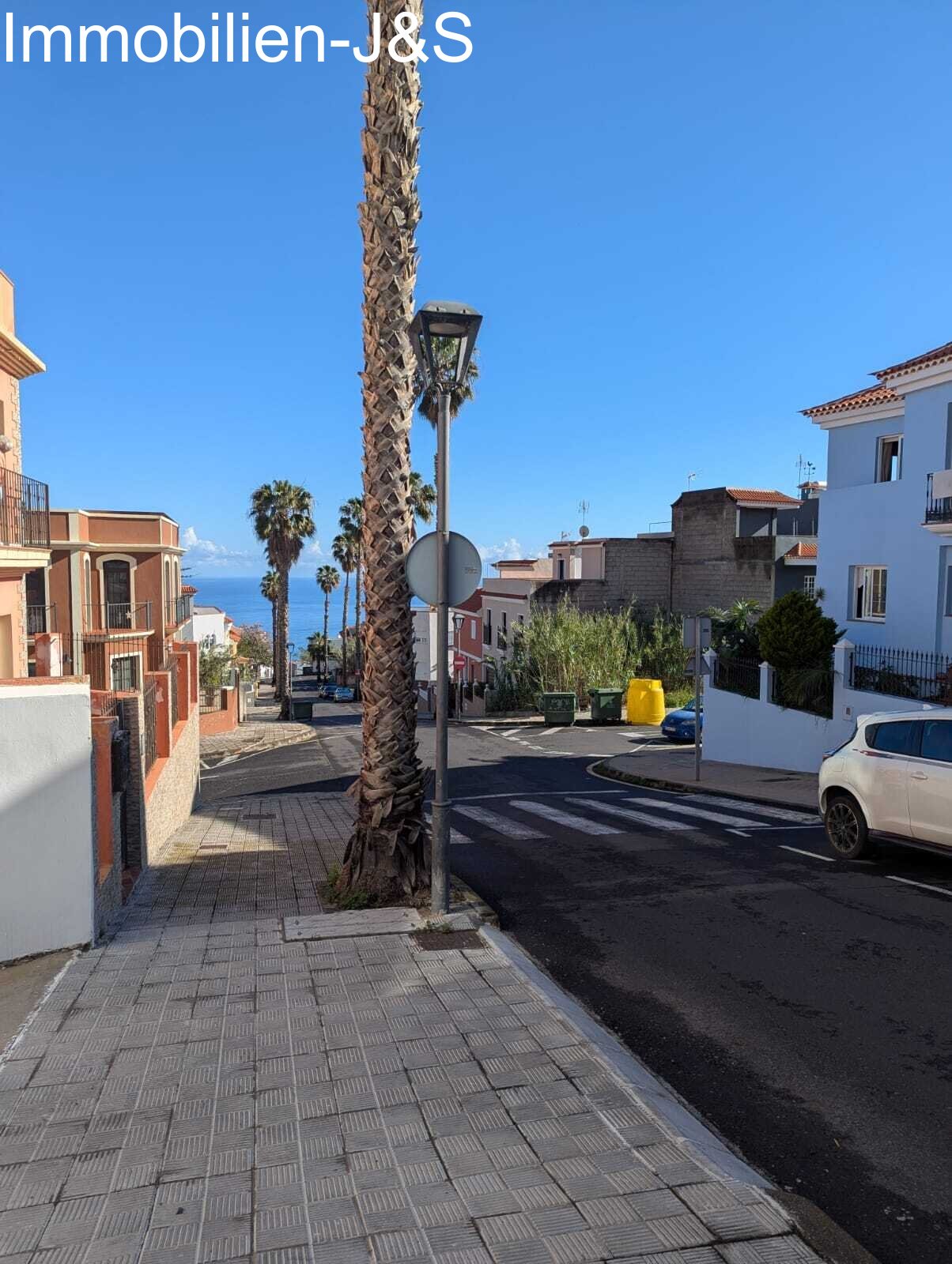 Moderno y elegante adosado con impresionantes vistas al Atlántico en Los Realejos
