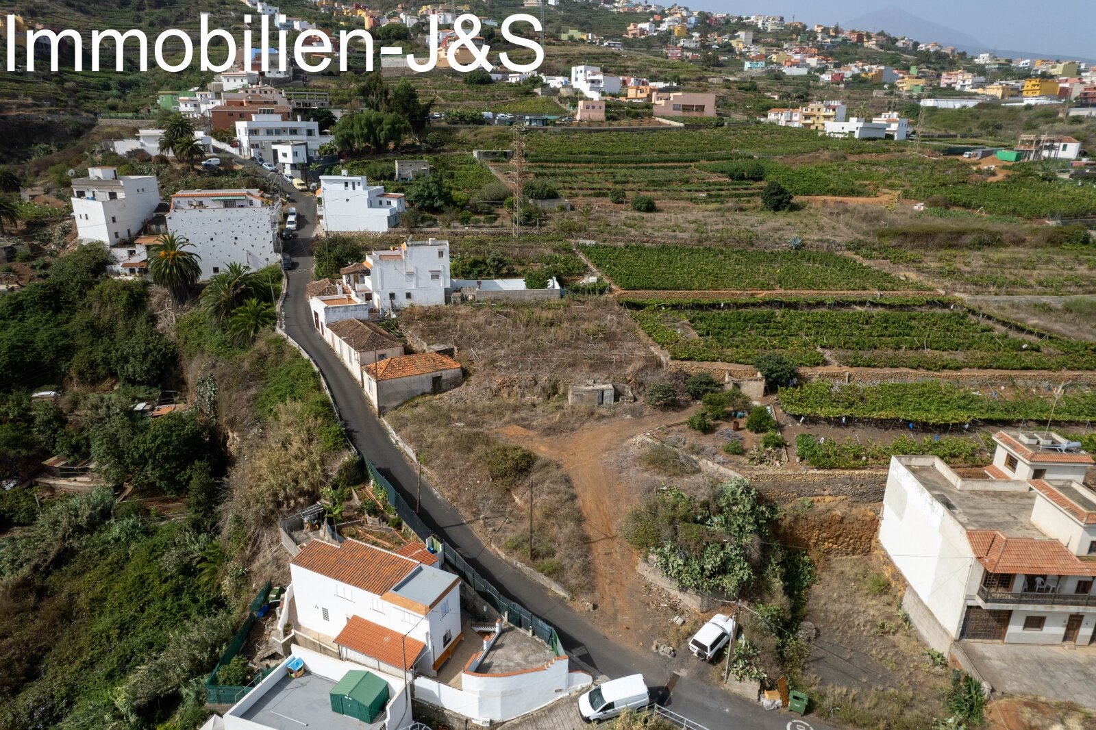 Propiedad con terreno agrícola adicional en Santa Ursula