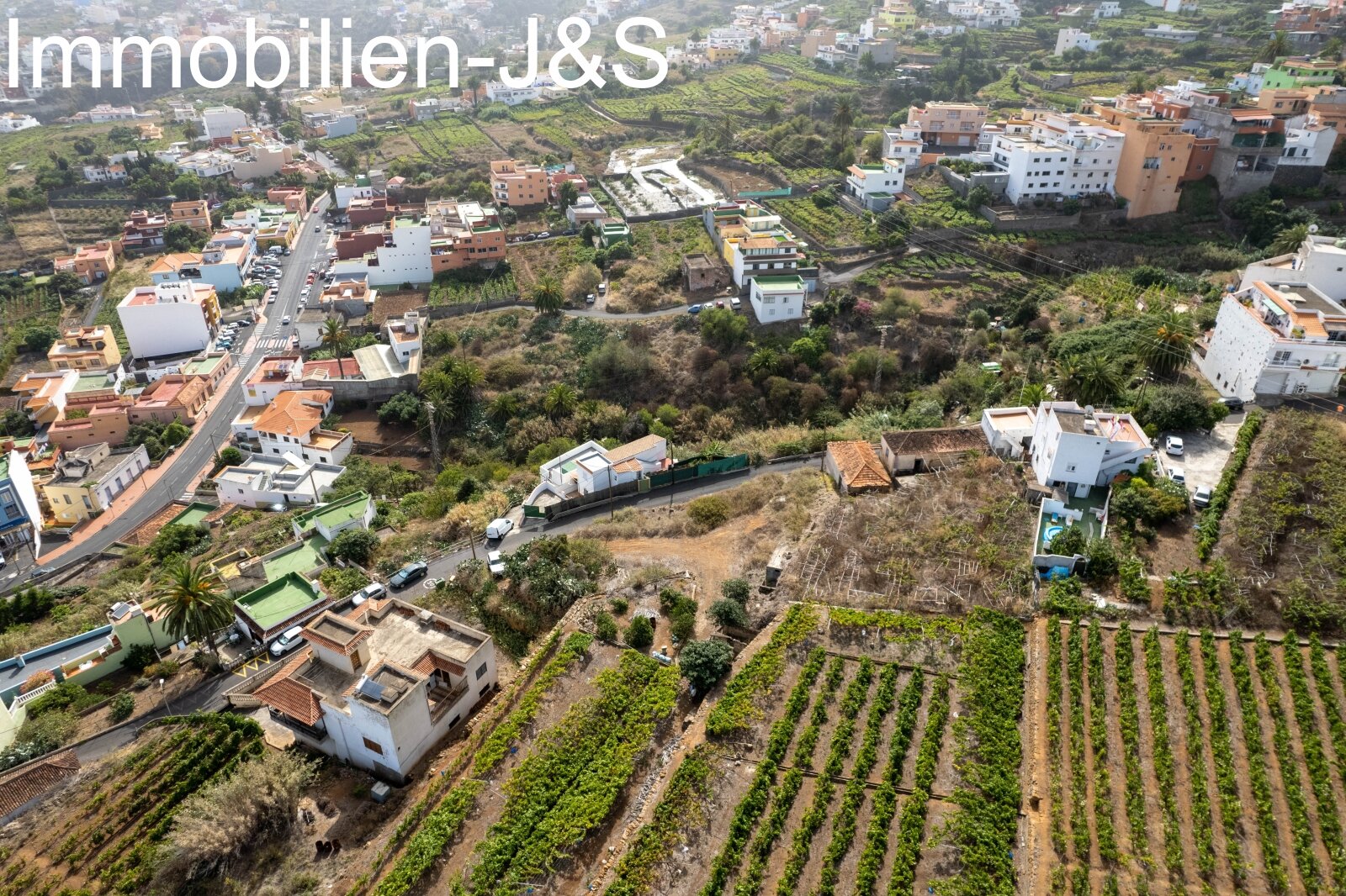 Propiedad con terreno agrícola adicional en Santa Ursula
