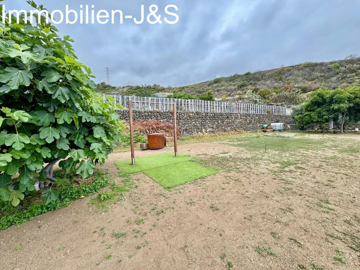 ¡Espectacular finca con casa de invitados, vistas al Atlántico y al Teide!