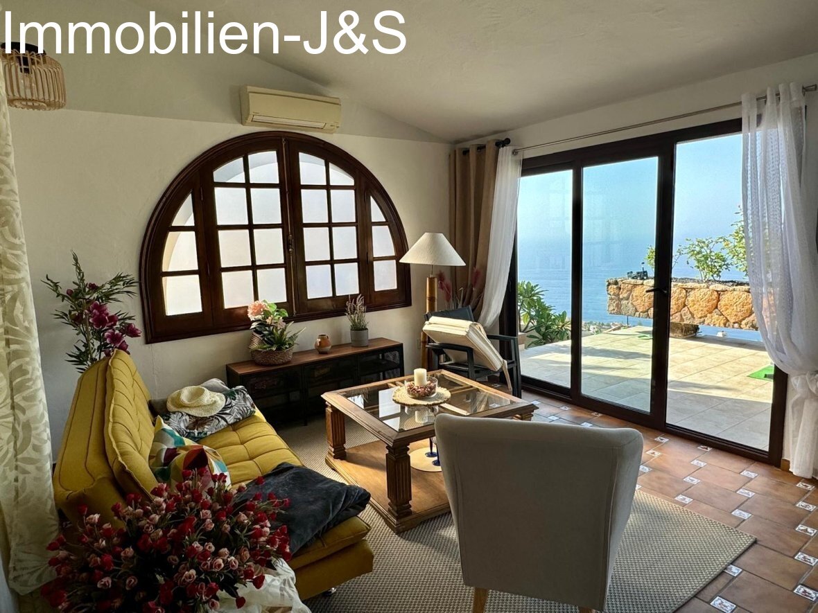 Preciosa villa con vistas al Atlántico y piscina en El Sauzal