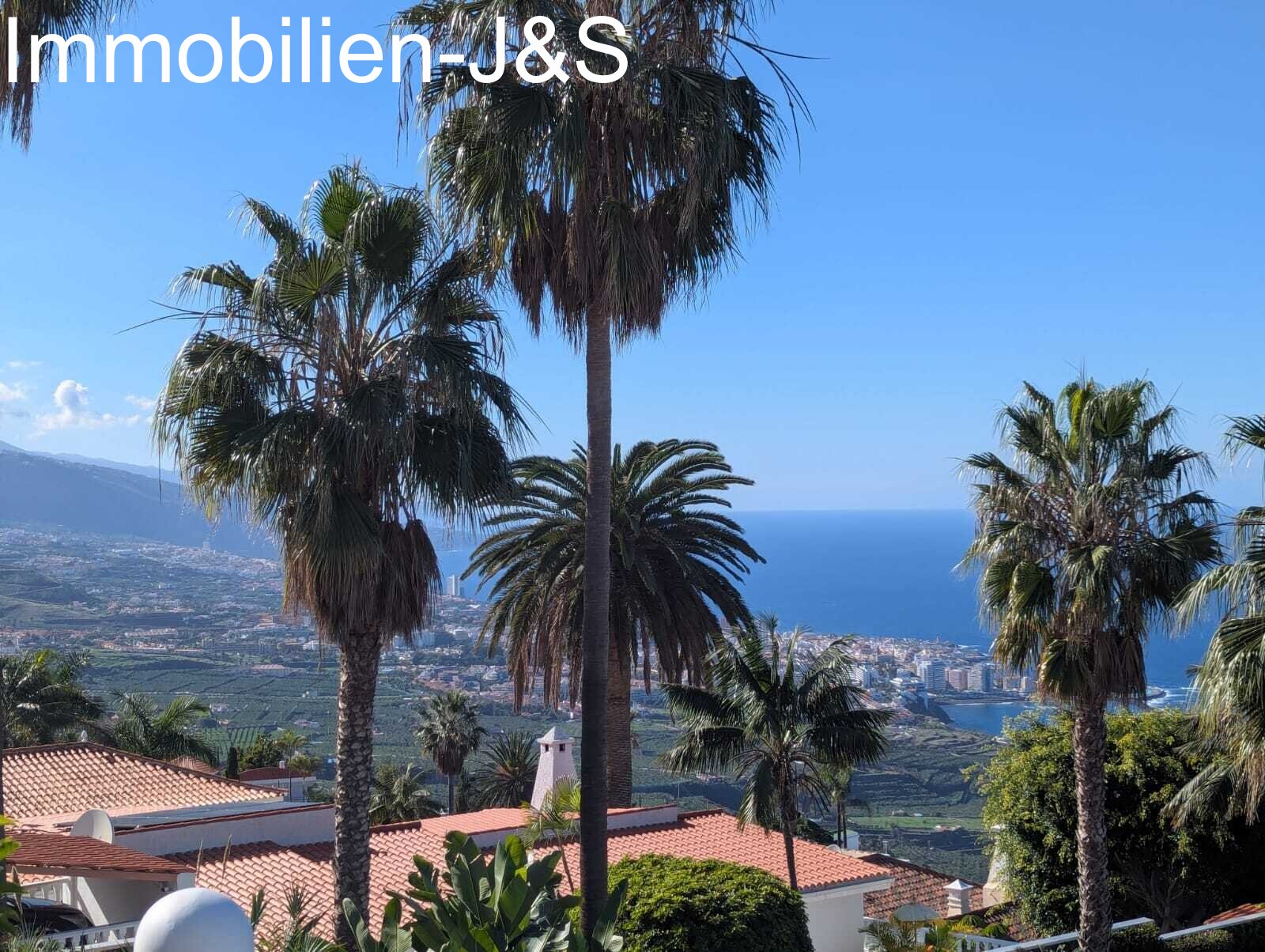 Preciosa villa independiente con piscina y espectaculares vistas al Atlántico