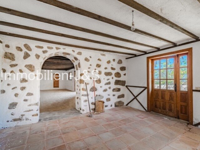 Joya Histórica con Vistas Panorámicas Mansión Señorial en Icod de los Vinos: Donde la historia se funde con el horizonte