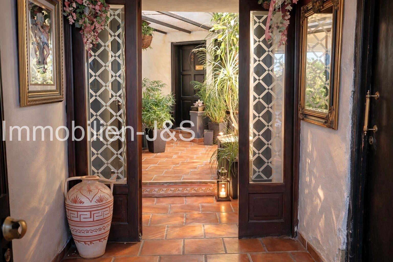 Excepcional Aparthotel Boutique Histórico con encanto y alta rentabilidad