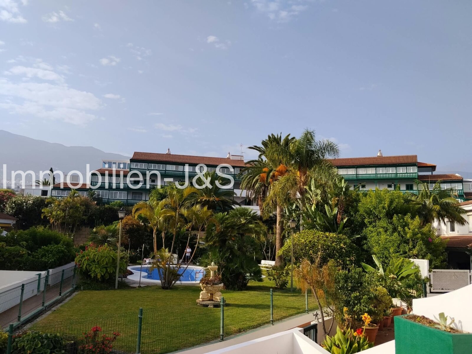 Apartamento con jardín recién reformado en alquiler en la exclusiva zona de La Paz