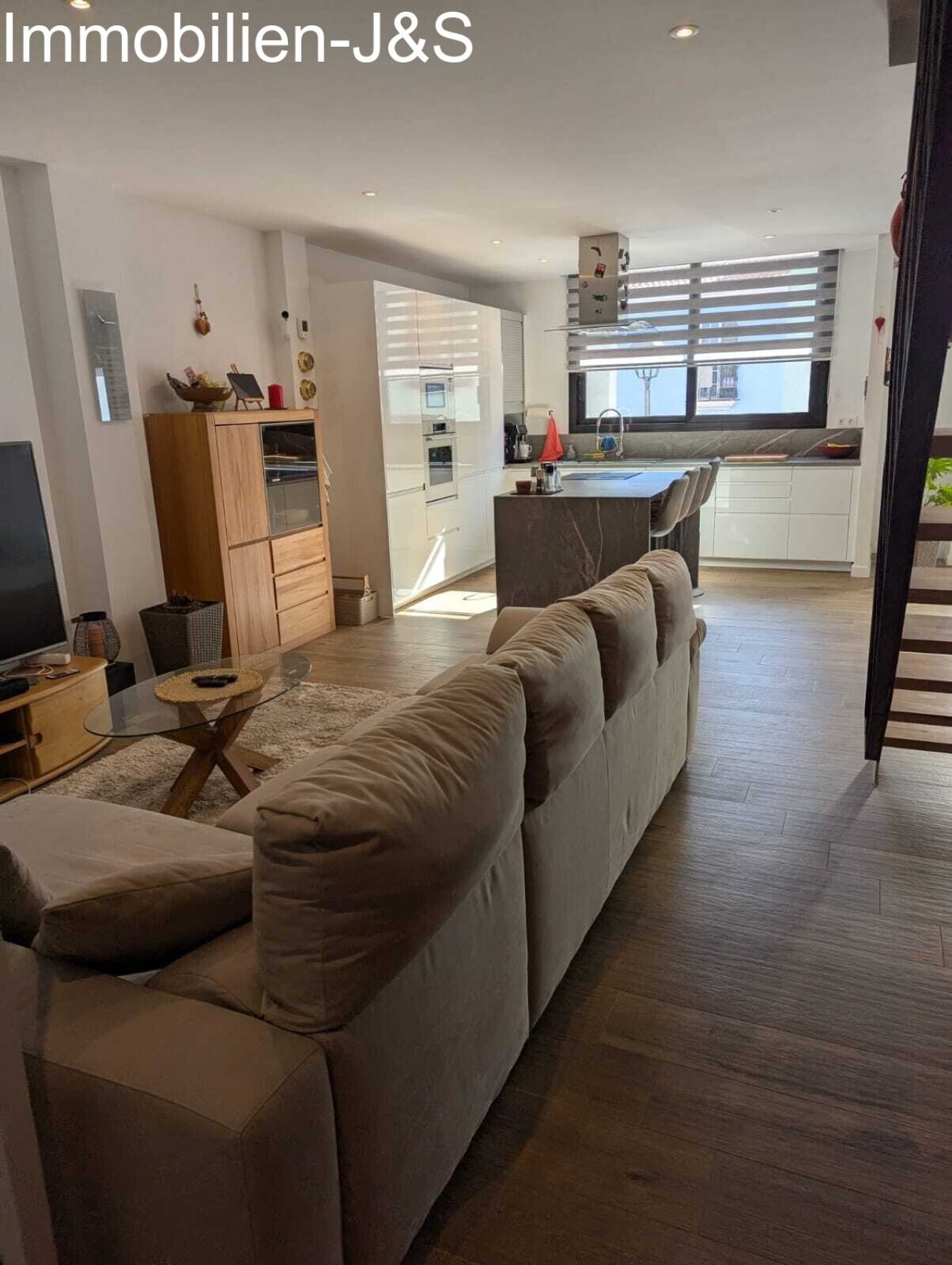 Sala de estar abierta